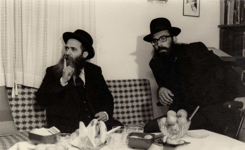 הרב שמעון זלזניק עם הרב יעקב צור